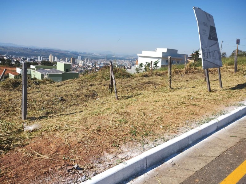 Terreno com vista privilegiada 