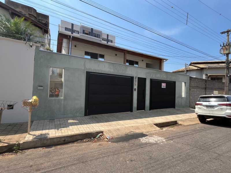 CASA Á VENDA NO SANTA LUIZA 